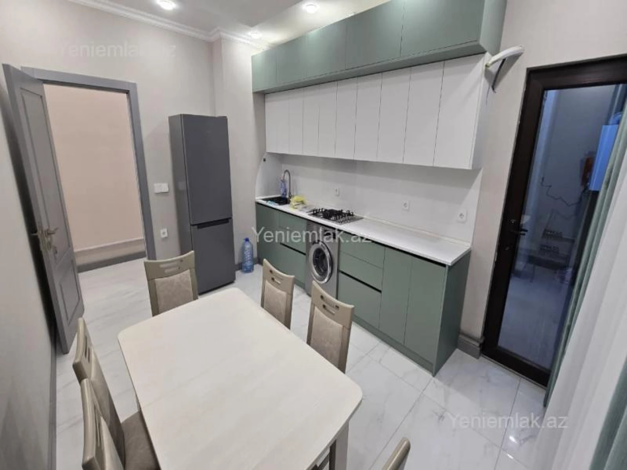 Satılır 2 otaqlı yeni tikili 81 m²