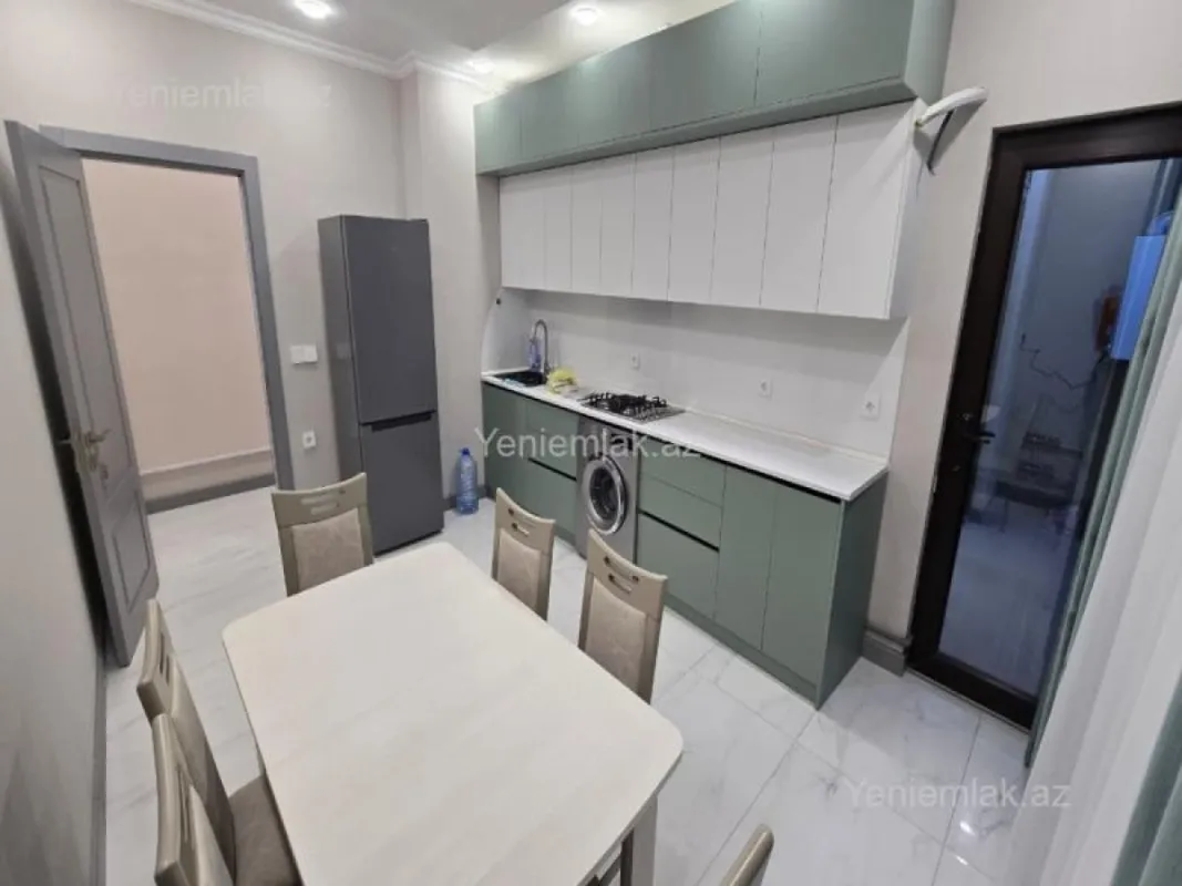 Satılır 2 otaqlı yeni tikili 81 m²