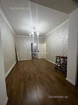 Satılır 2 otaqlı köhnə tikili 65 m²