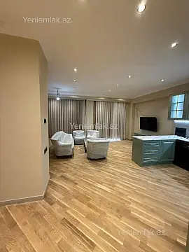 Satılır 3 otaqlı yeni tikili 125 m²