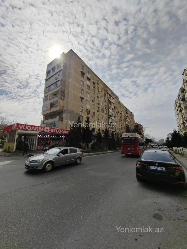 Satılır 3 otaqlı köhnə tikili 80 m²