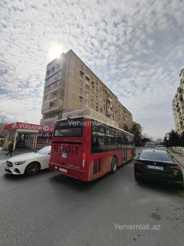 Satılır 3 otaqlı köhnə tikili 80 m²