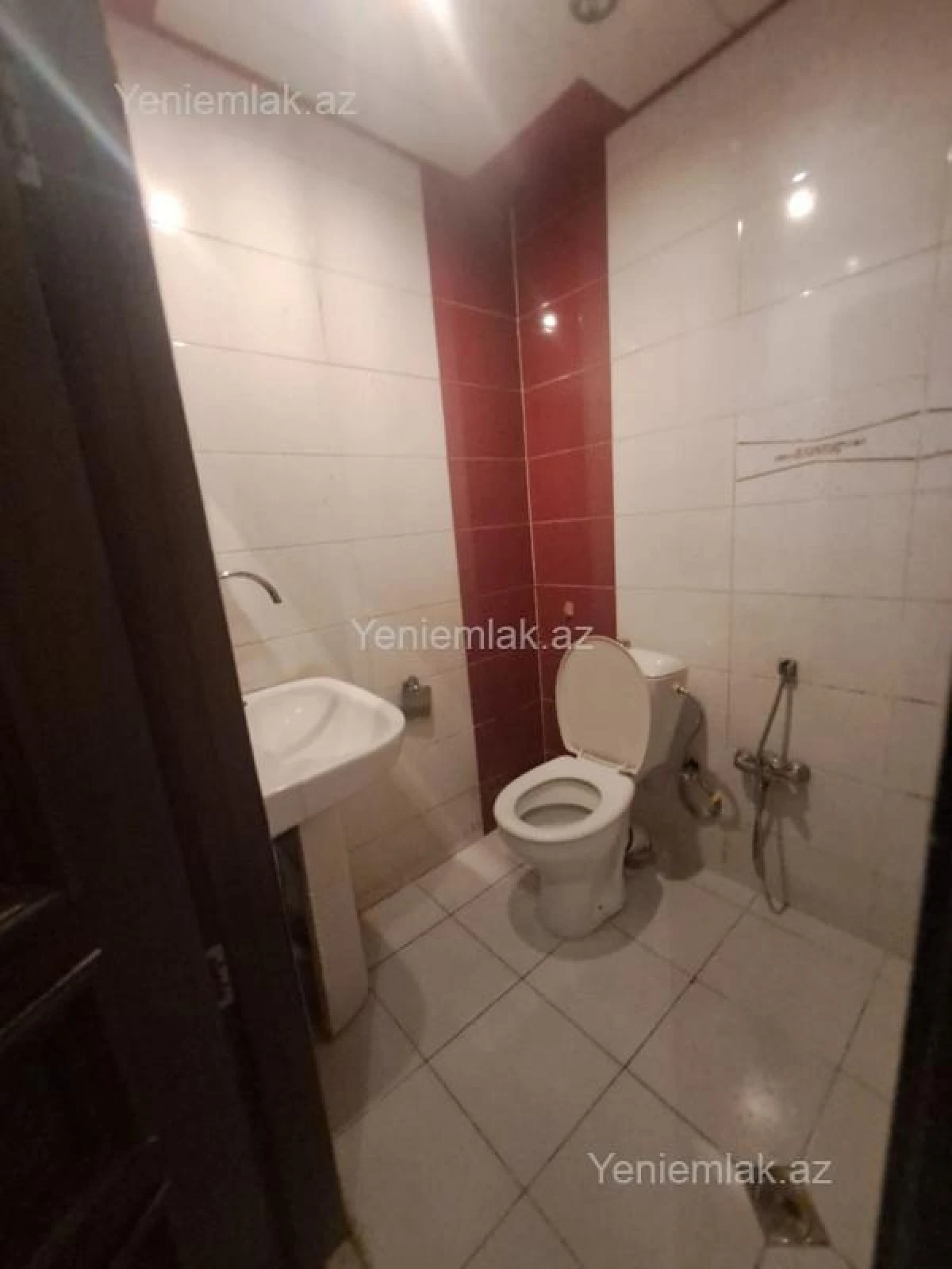 Satılır 3 otaqlı yeni tikili 98 m²