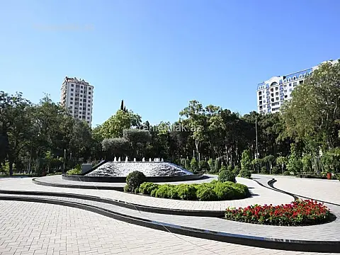 Satılır 2 otaqlı köhnə tikili 65 m² — Bakı, Nərimanov 2 otaq 65.00 m²
