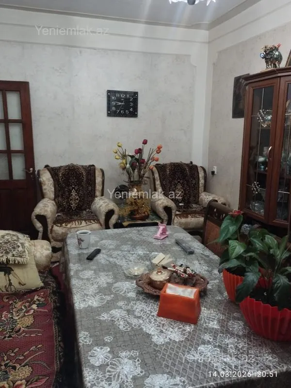 Satılır 2 otaqlı köhnə tikili 65 m²
