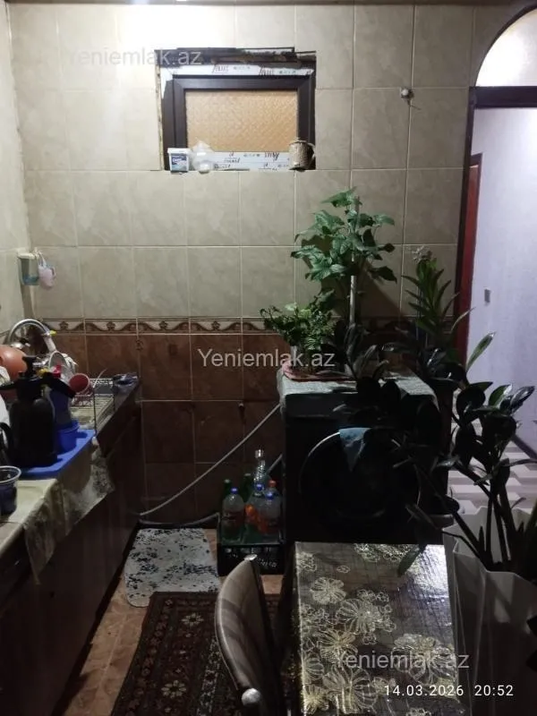 Satılır 2 otaqlı köhnə tikili 65 m²
