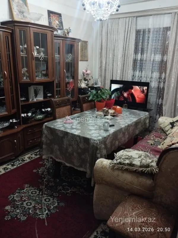 Satılır 2 otaqlı köhnə tikili 65 m²