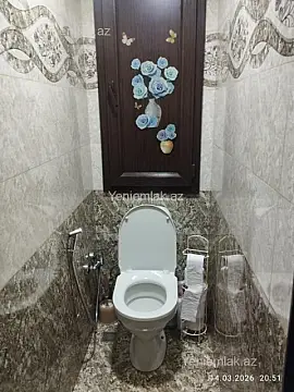 Satılır 2 otaqlı köhnə tikili 65 m²