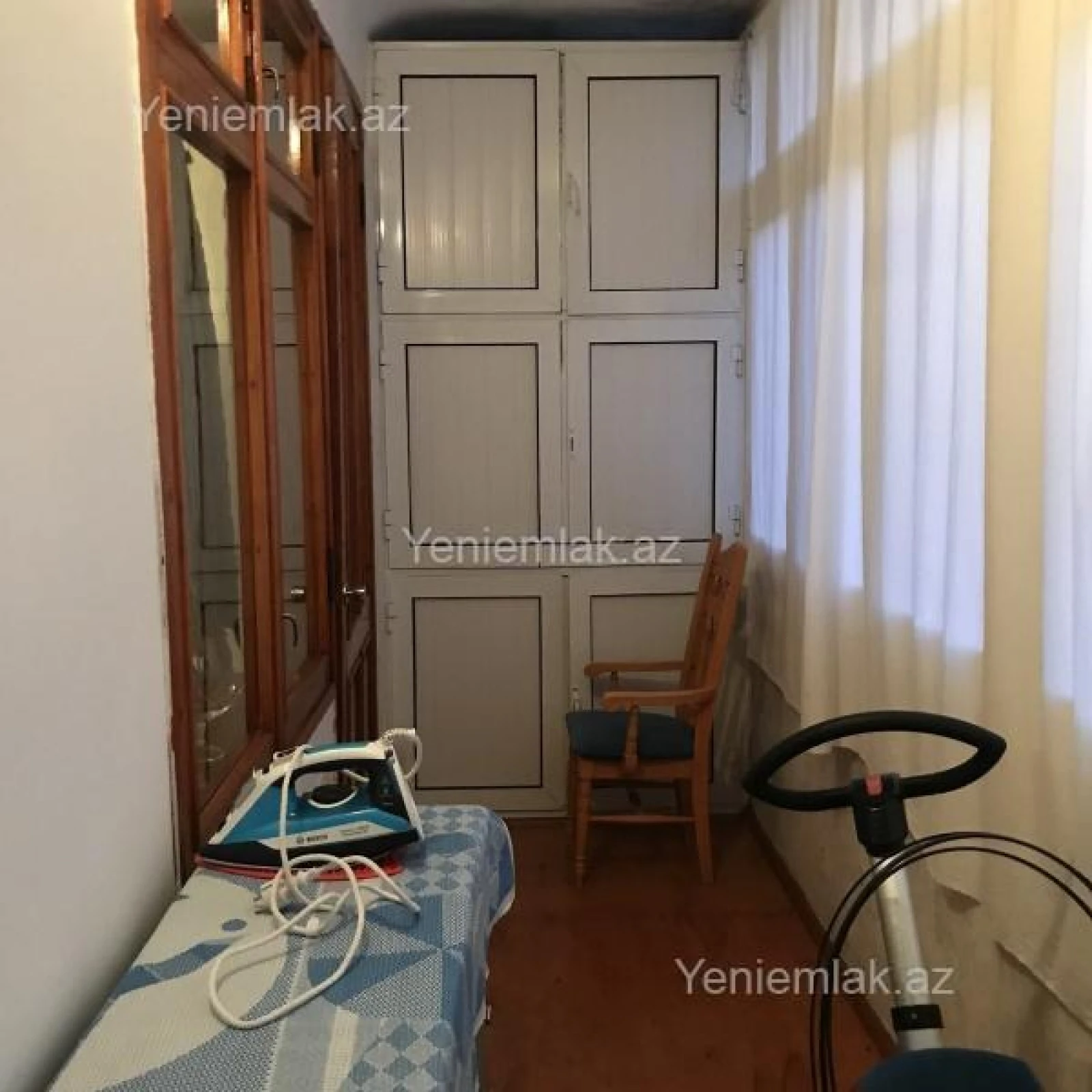 Satılır 3 otaqlı köhnə tikili 90 m²