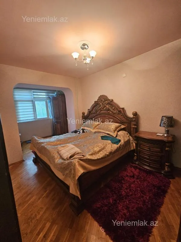 Satılır 3 otaqlı köhnə tikili 70 m²