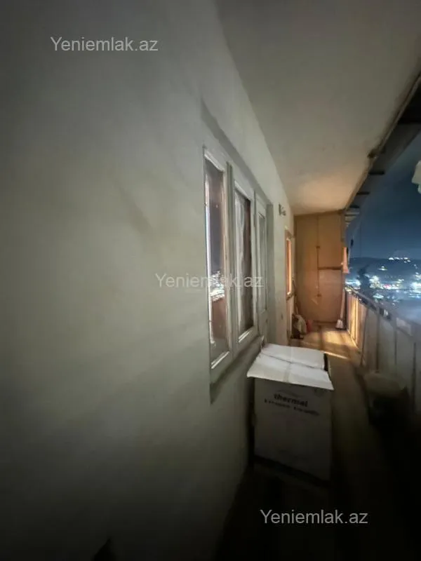 Satılır 4 otaqlı köhnə tikili 100 m²