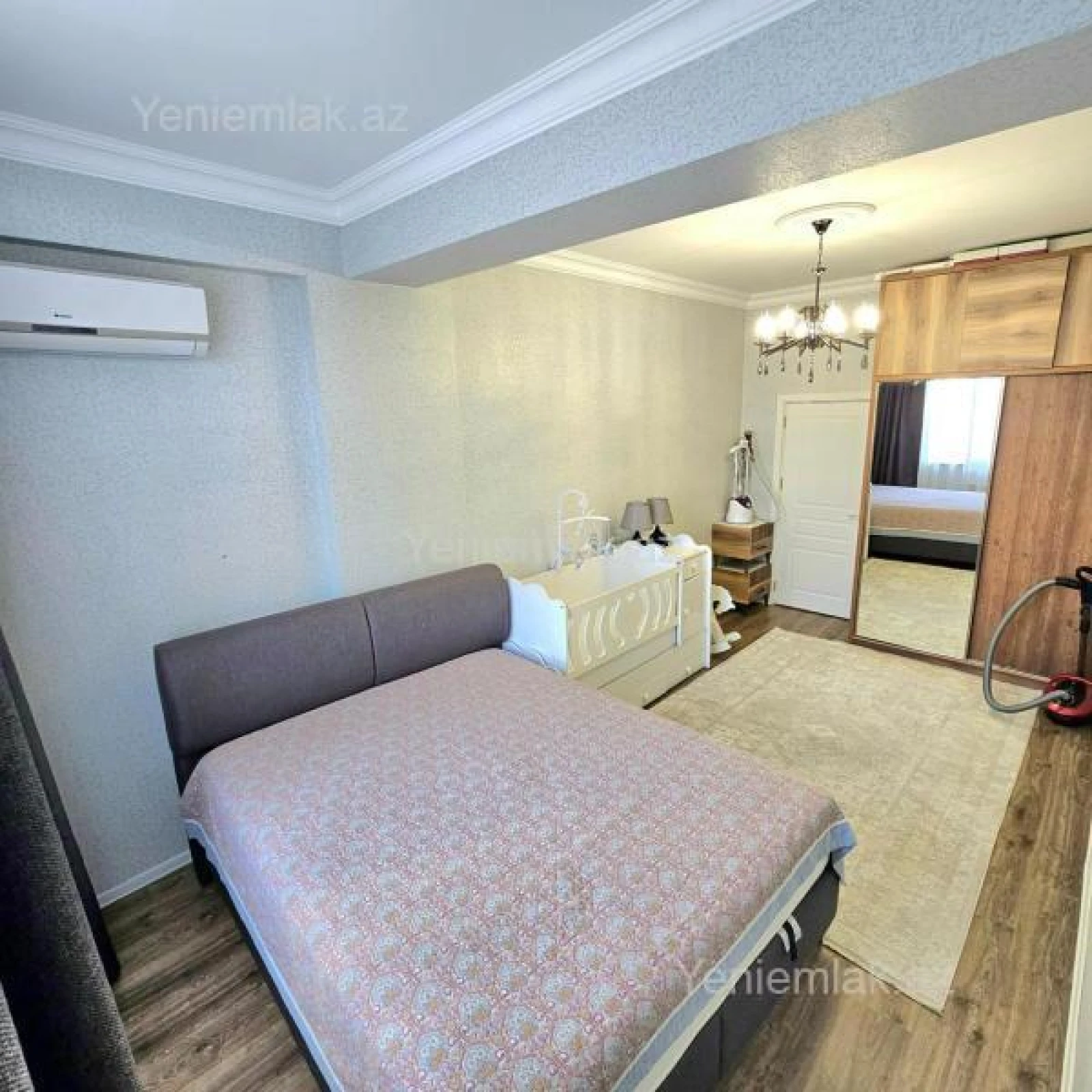 Satılır 2 otaqlı yeni tikili 77 m²