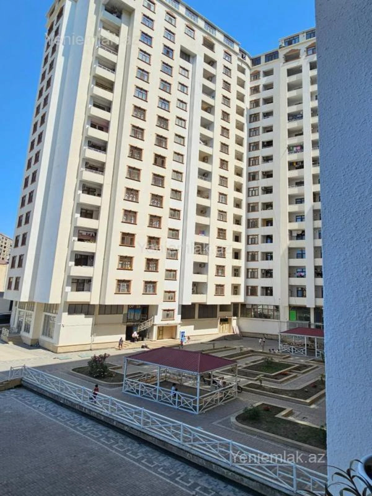 Satılır 2 otaqlı yeni tikili 77 m²