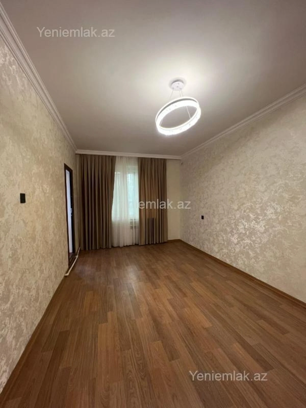 Satılır 3 otaqlı köhnə tikili 65 m²