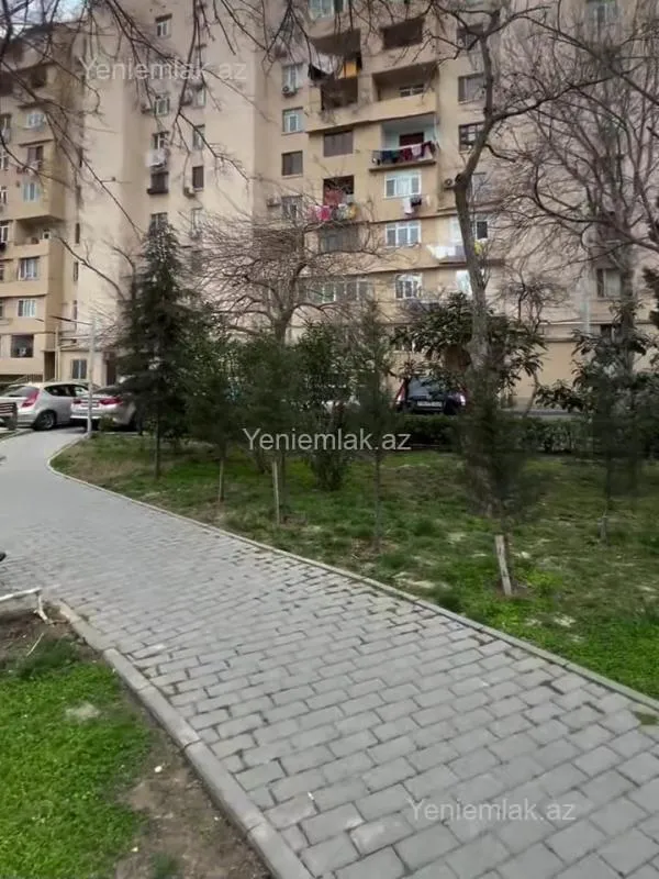 Satılır 3 otaqlı köhnə tikili 65 m²