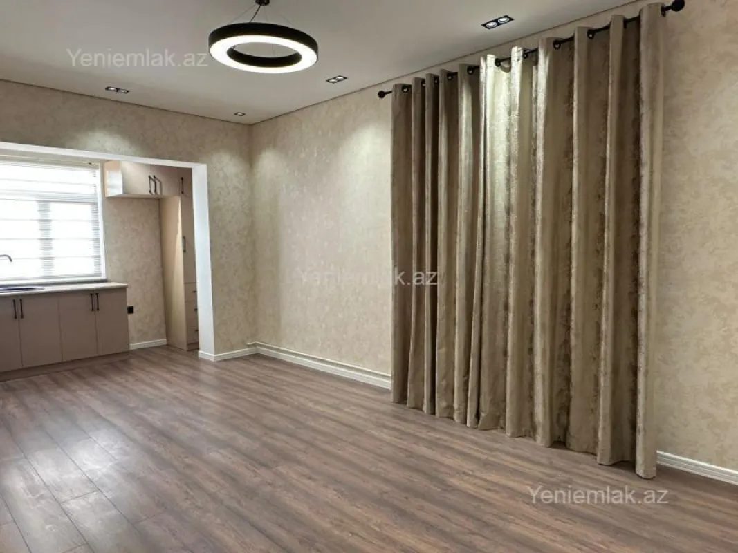 Satılır 2 otaqlı köhnə tikili 45 m²