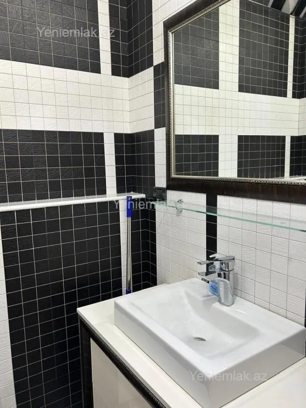 Satılır 3 otaqlı yeni tikili 137 m²