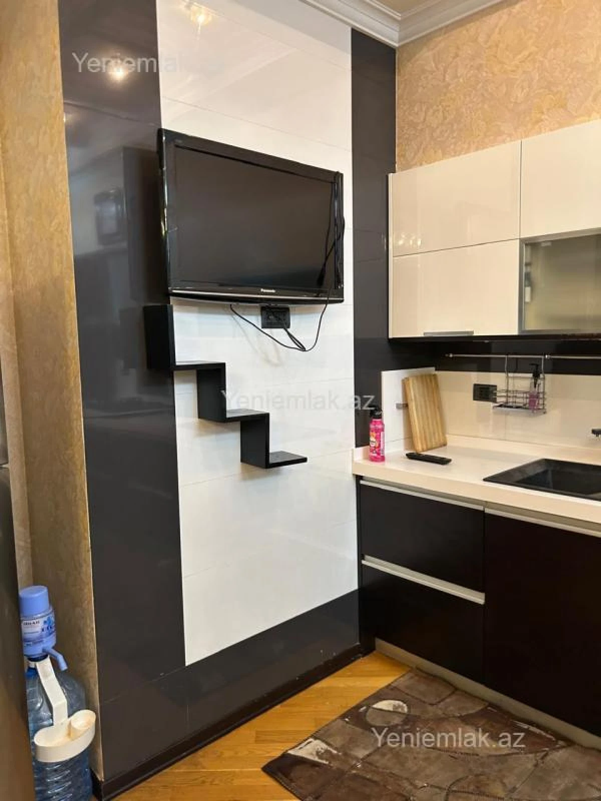 Satılır 3 otaqlı yeni tikili 137 m²