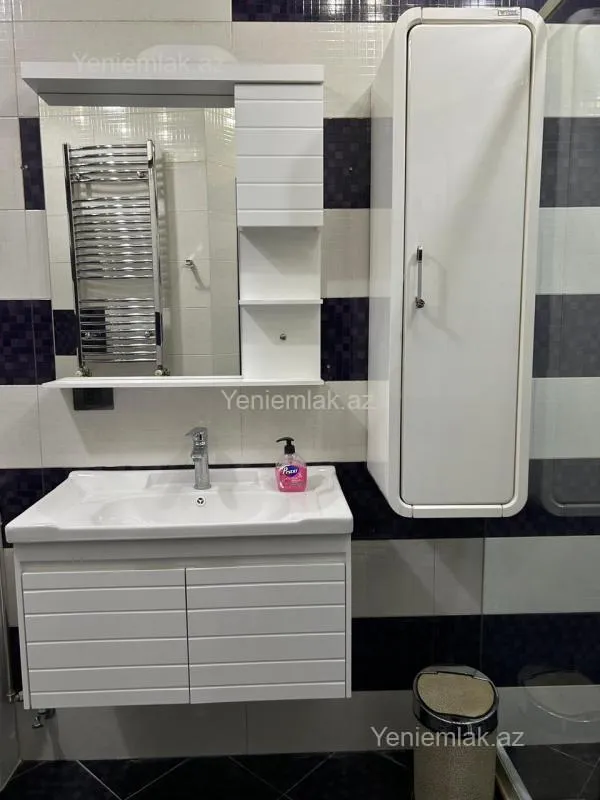 Satılır 3 otaqlı yeni tikili 137 m²