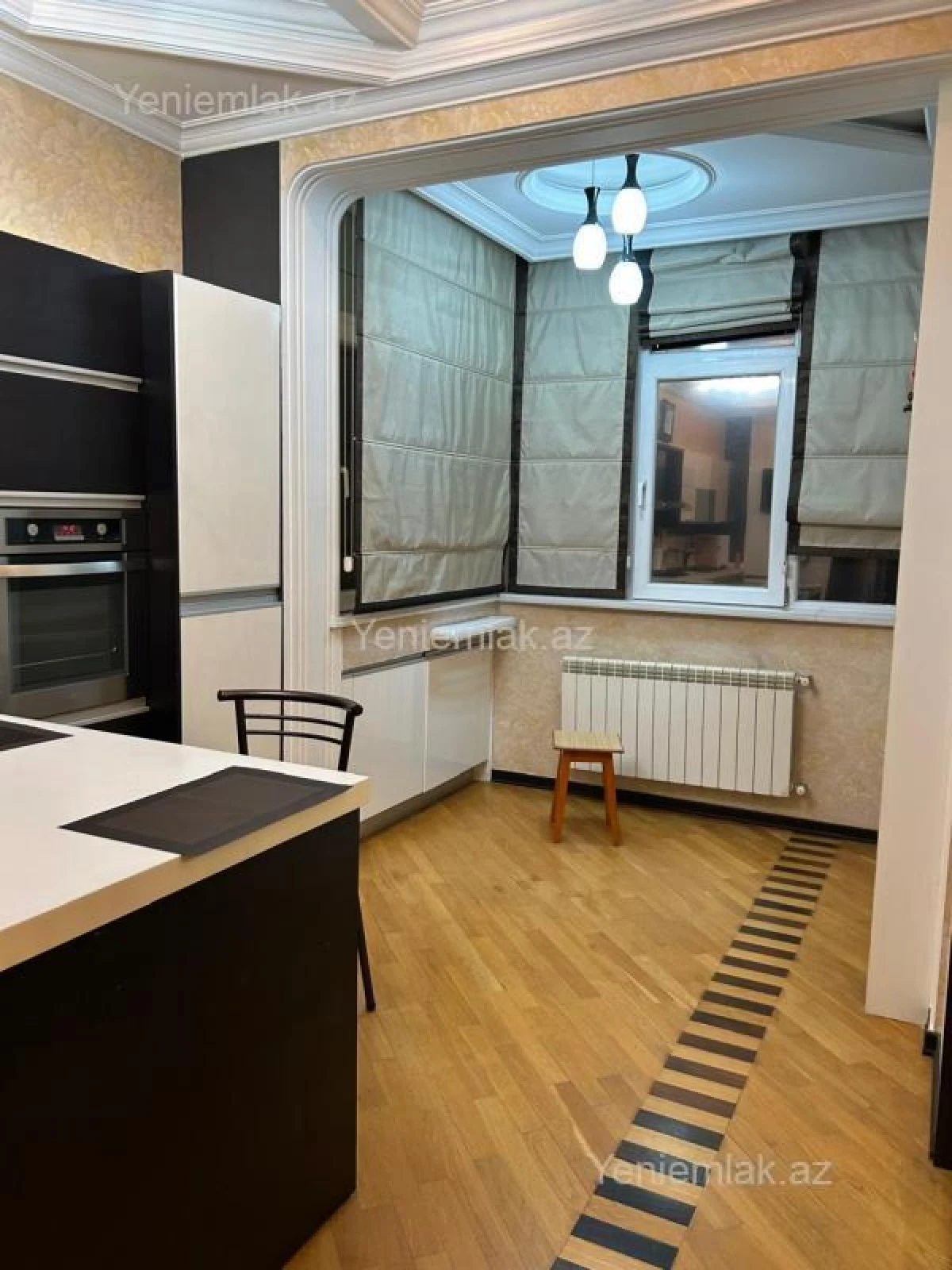Satılır 3 otaqlı yeni tikili 137 m²