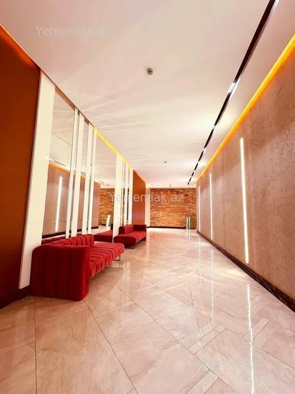 Satılır 2 otaqlı yeni tikili 60.5 m²