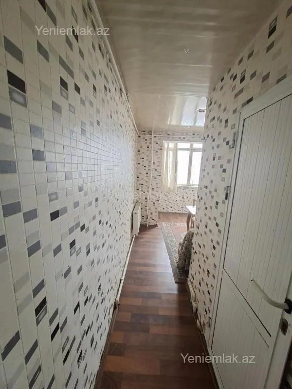 Satılır 2 otaqlı köhnə tikili 60 m²