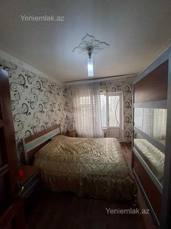 Satılır 2 otaqlı köhnə tikili 60 m²