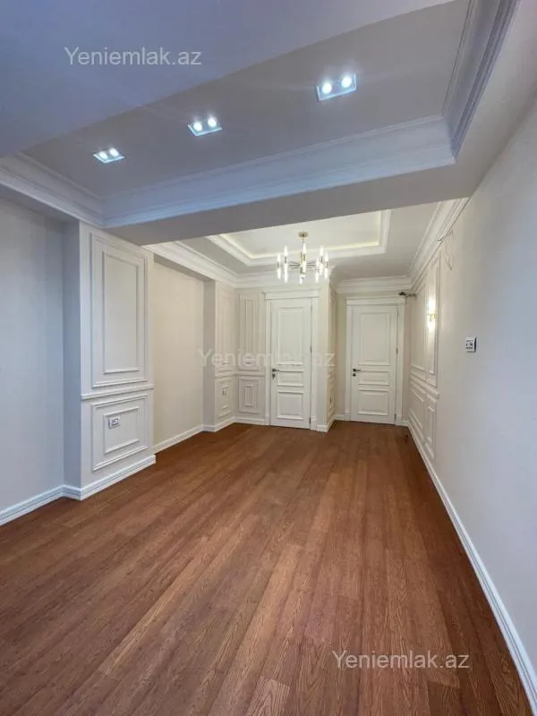 Satılır 4 otaqlı yeni tikili 171 m²