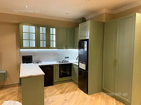 Satılır 3 otaqlı yeni tikili 125 m²