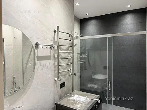 Satılır 3 otaqlı yeni tikili 125 m²