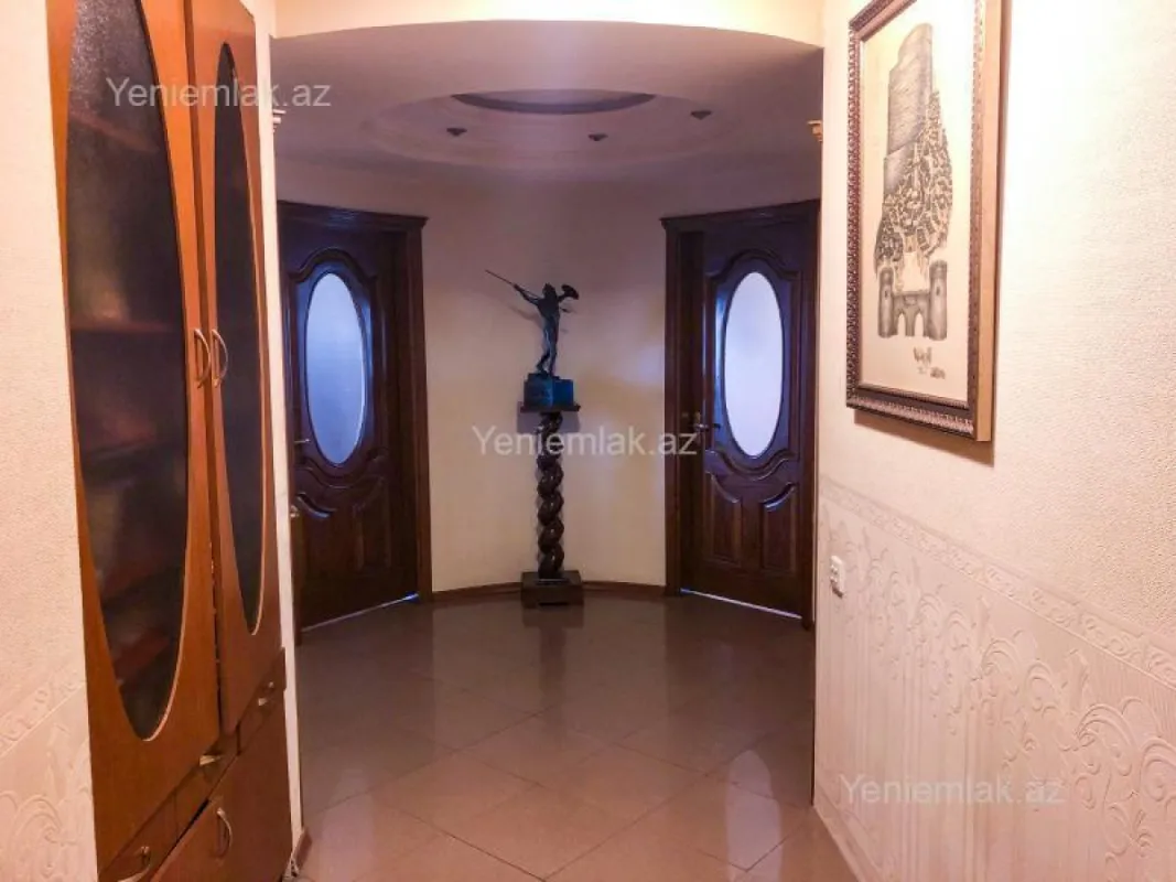 Satılır 3 otaqlı yeni tikili 100.5 m²