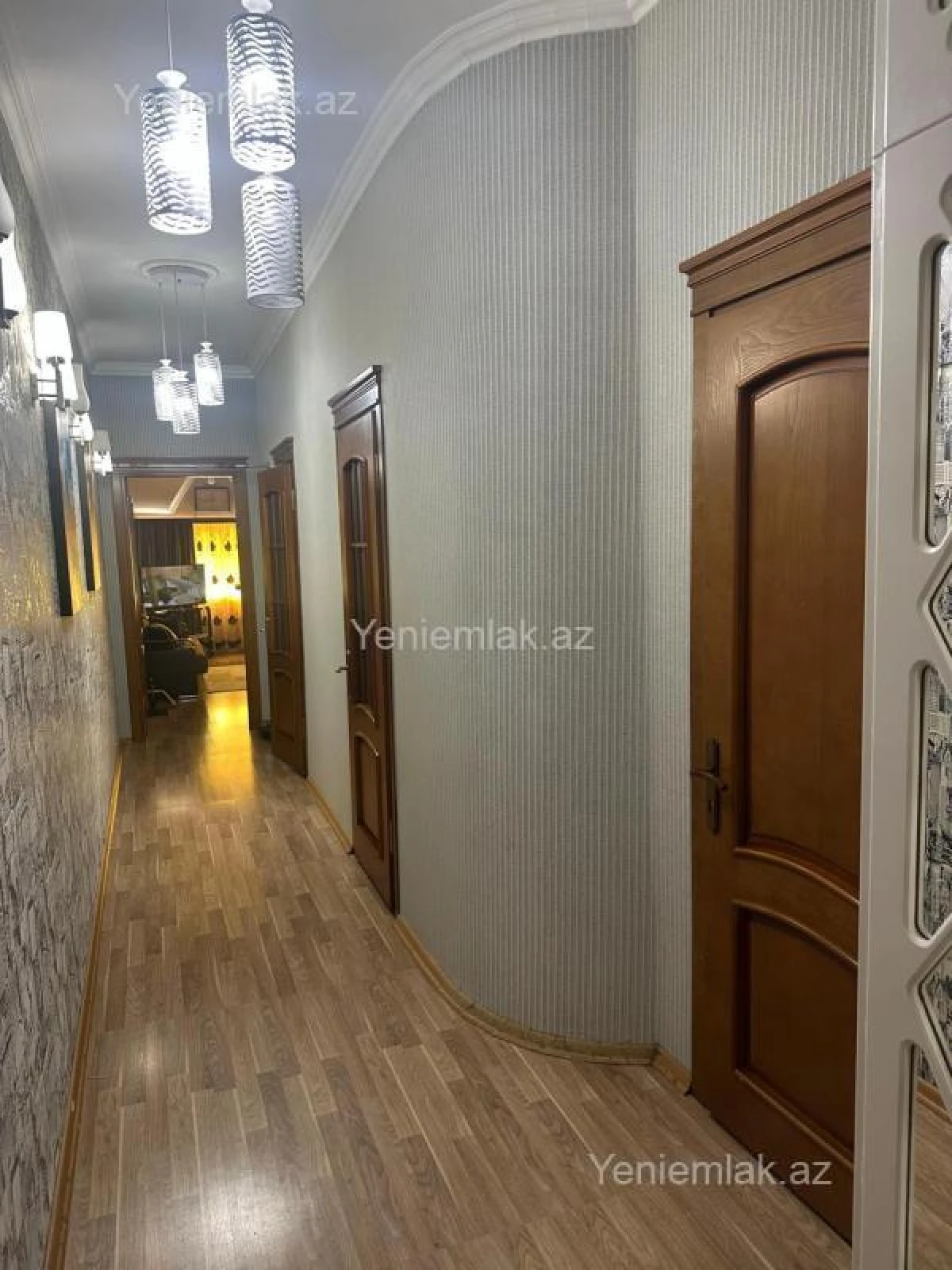 Satılır 2 otaqlı yeni tikili 80 m²