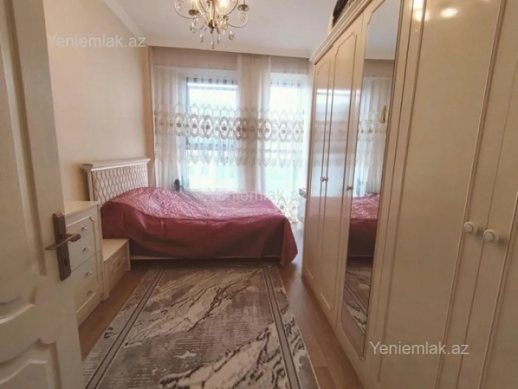 Satılır 3 otaqlı yeni tikili 110 m²