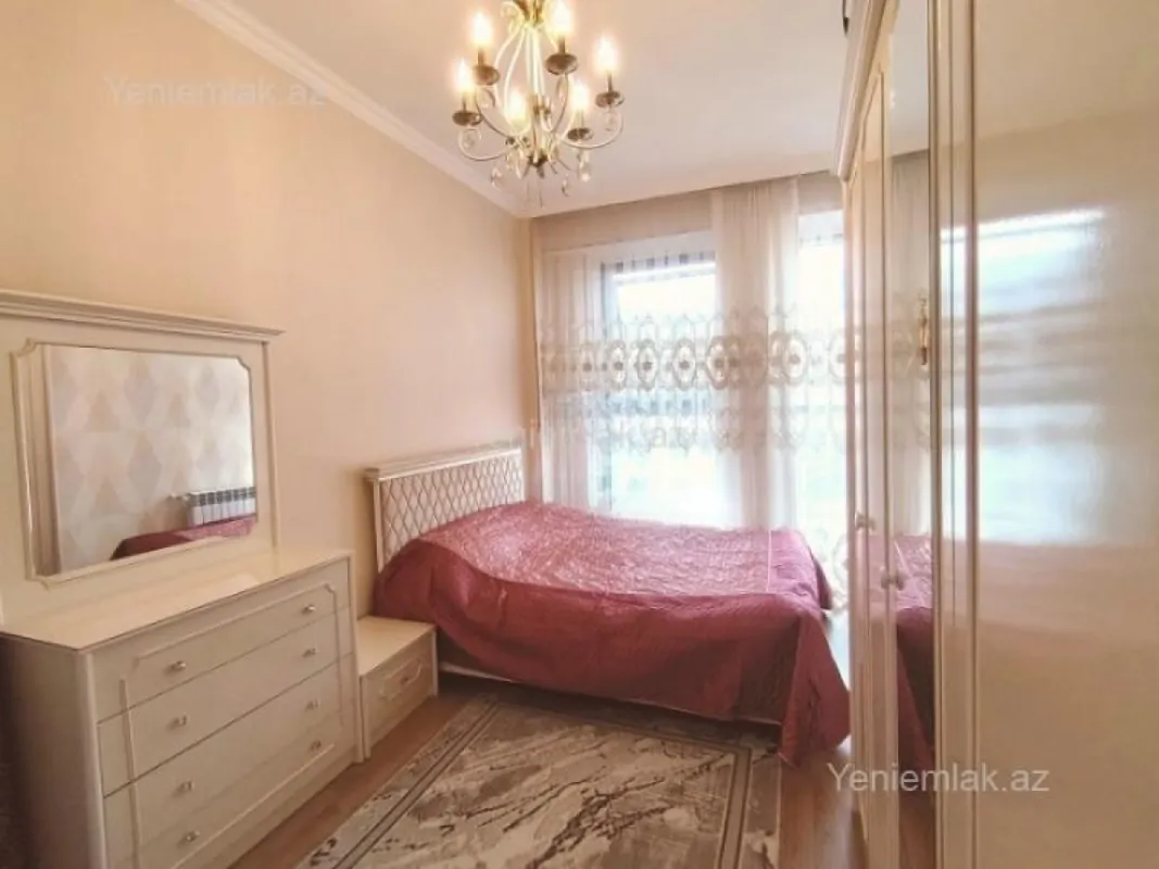 Satılır 3 otaqlı yeni tikili 110 m²