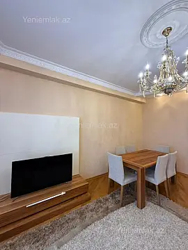 Satılır 3 otaqlı yeni tikili 95 m²