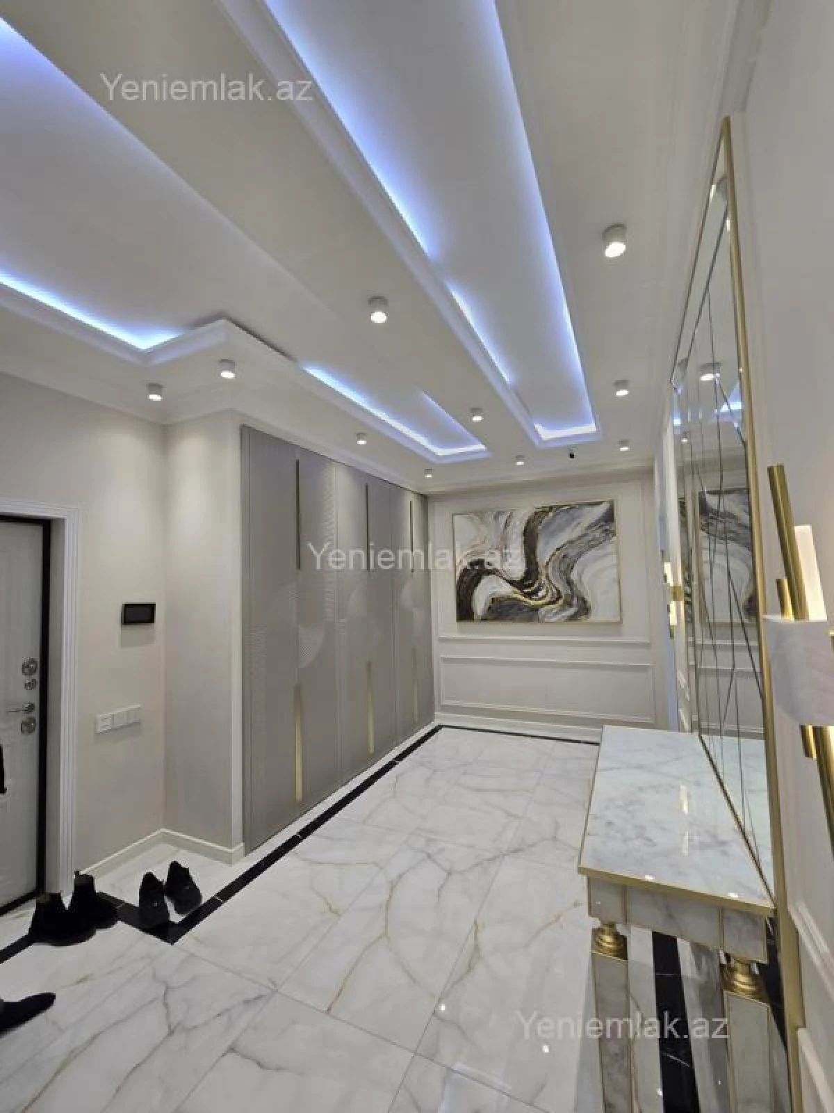 Satılır 3 otaqlı yeni tikili 156 m²