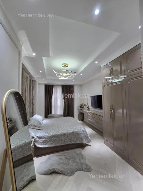 Satılır 3 otaqlı yeni tikili 156 m²