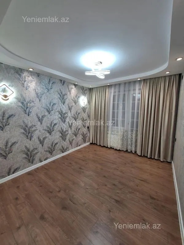 Satılır 2 otaqlı köhnə tikili 60 m²