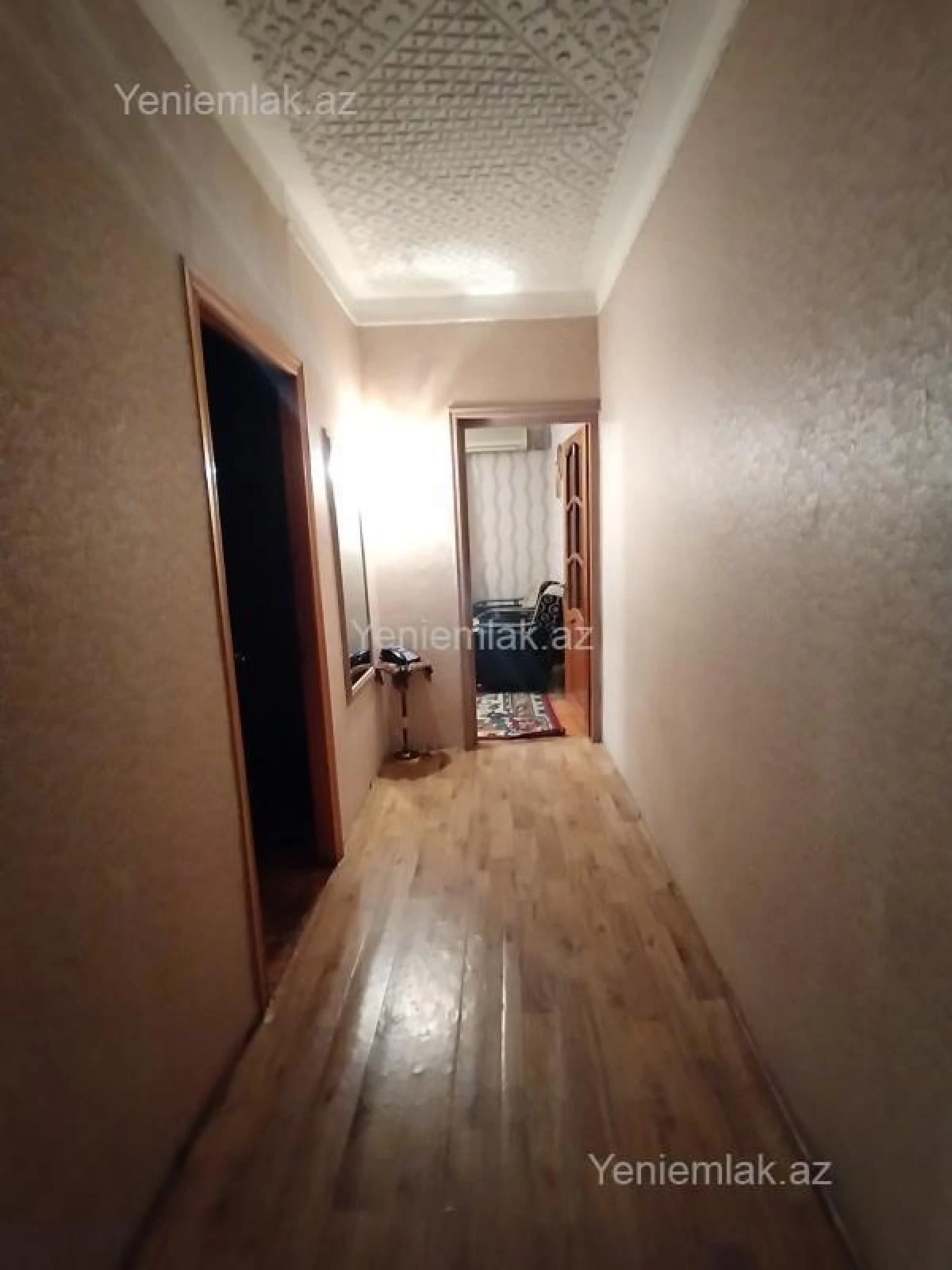 Satılır 2 otaqlı köhnə tikili 60 m²