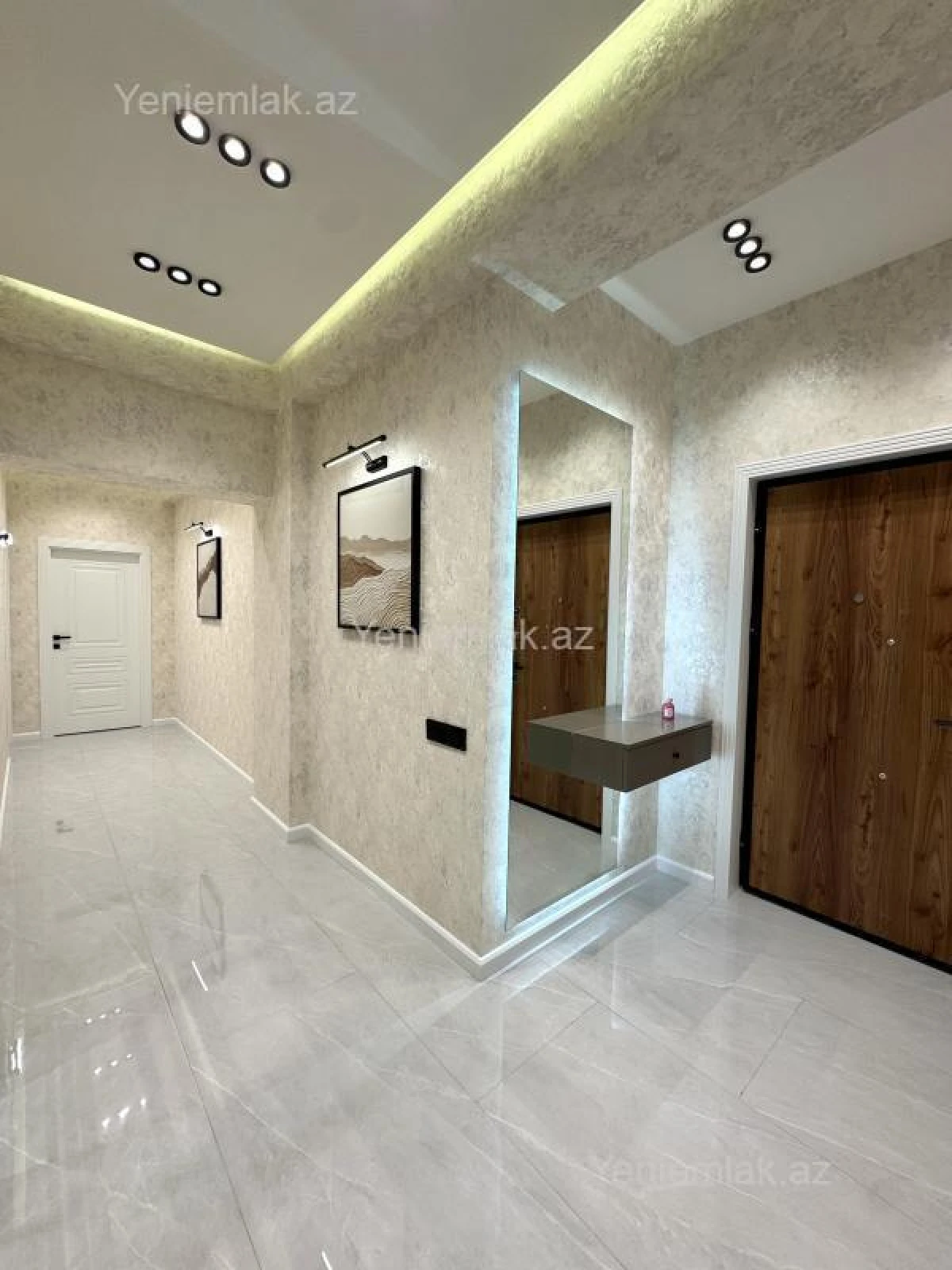 Satılır 3 otaqlı yeni tikili 91 m²