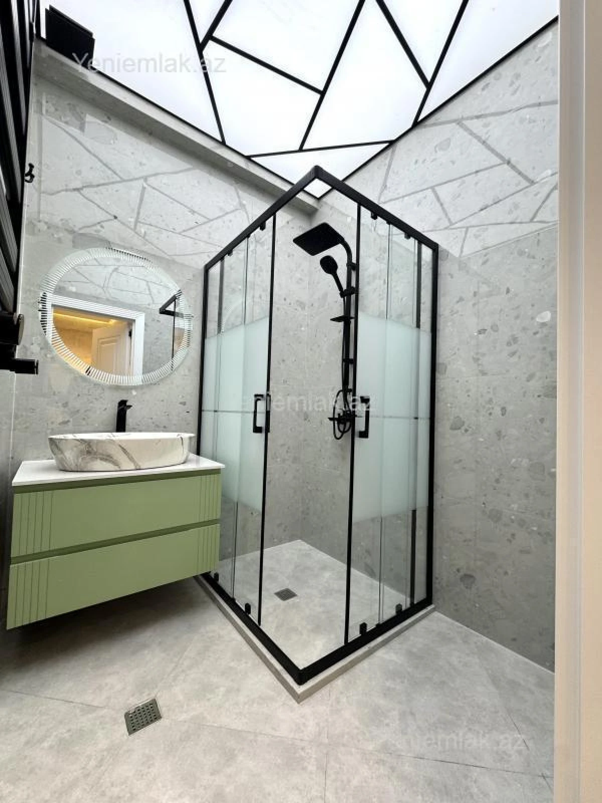 Satılır 3 otaqlı yeni tikili 91 m²