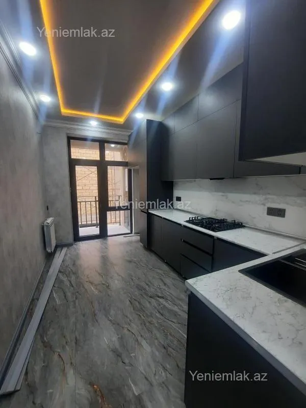 Satılır 2 otaqlı yeni tikili 85 m²