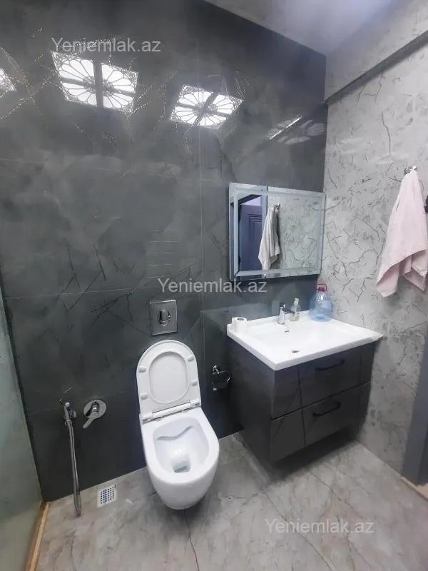 Satılır 2 otaqlı yeni tikili 85 m²