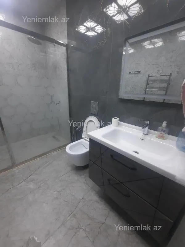 Satılır 2 otaqlı yeni tikili 85 m²