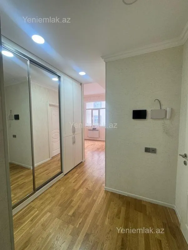 Satılır 3 otaqlı yeni tikili 66 m²