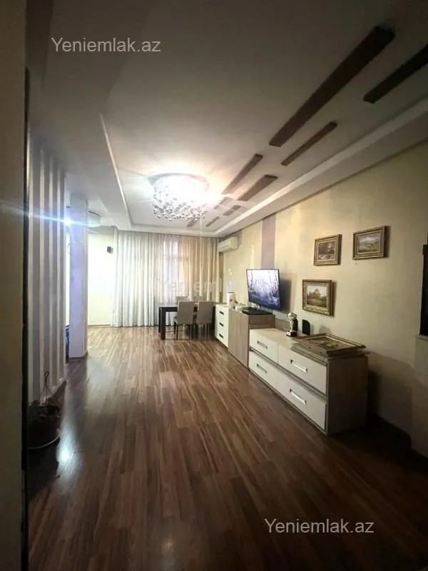 Satılır 3 otaqlı yeni tikili 110 m²