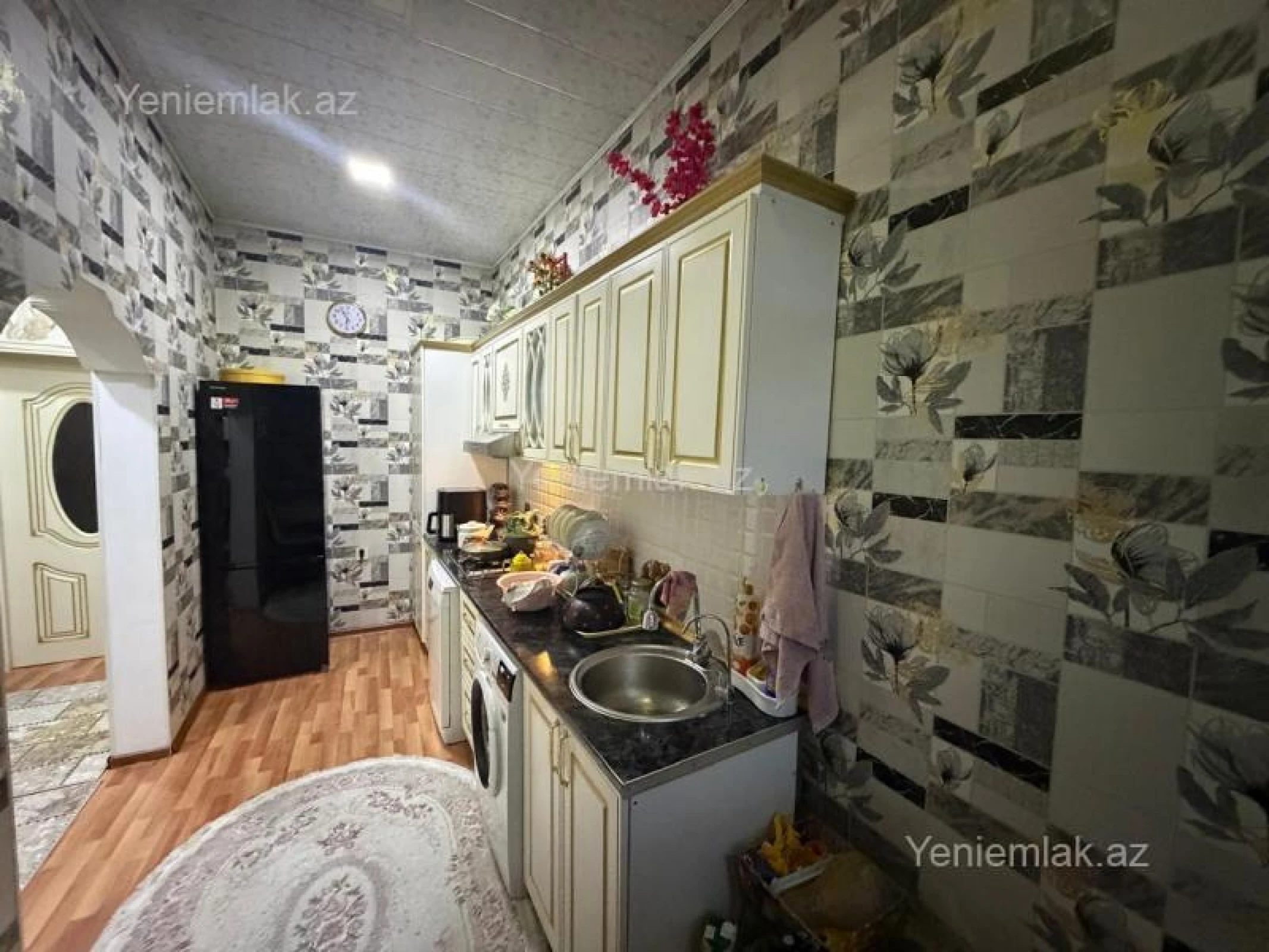Satılır 3 otaqlı həyət evi 200 m²