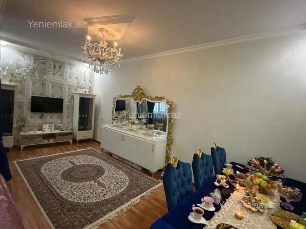 Satılır 3 otaqlı həyət evi 200 m²