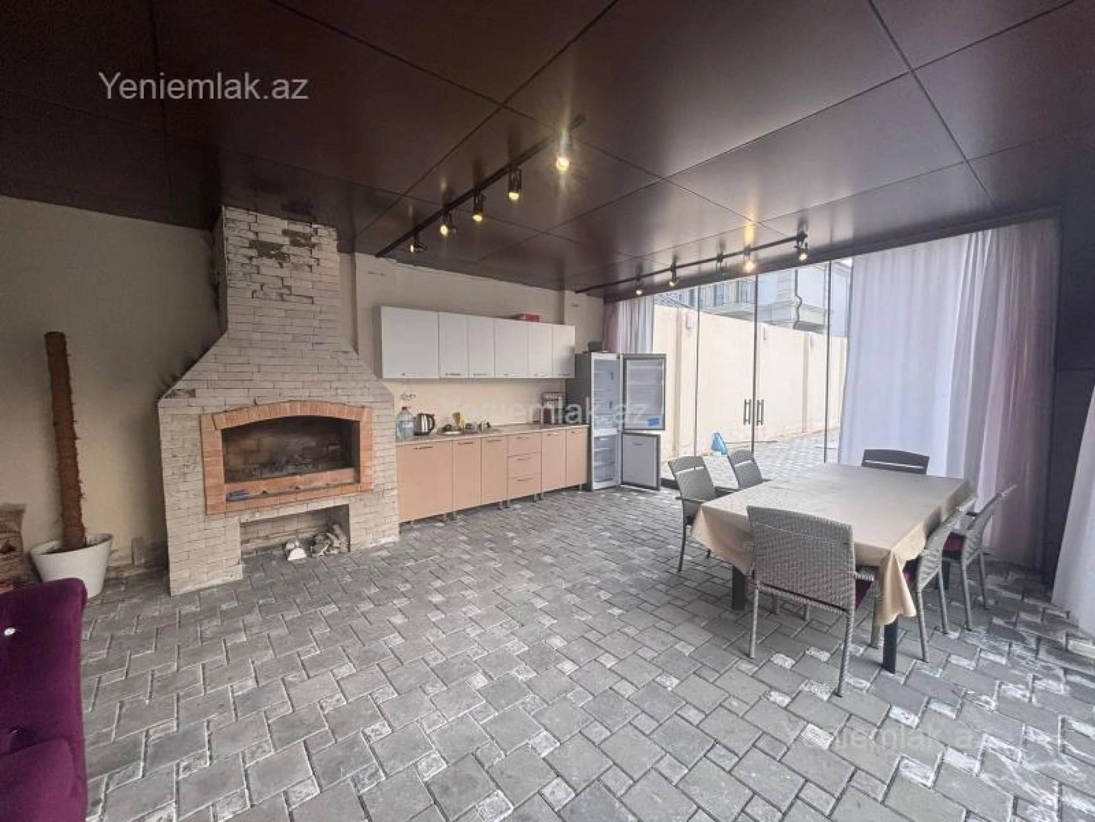 Satılır 4 otaqlı həyət evi 330 m²