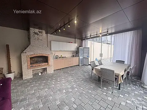 Satılır 4 otaqlı həyət evi 330 m²